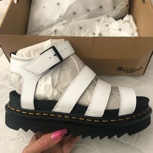 🤍BRAND NEW DR MARTENS BLAIRE SANDALS🤍